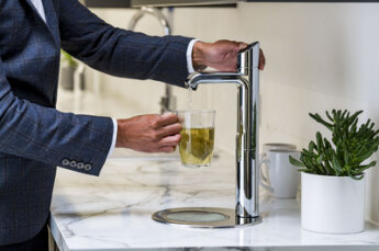 Frisches Wasser aus dem ZIP Hydro Tap